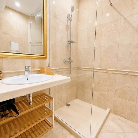 Lux In Lamer - First Line With Swimming Pool - Sea View Apartman Várna